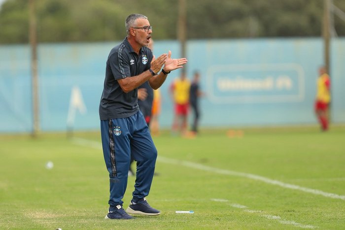 Com desfalques, Grêmio enfrenta o Fortaleza pelo Brasileirão Sub-20