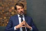"Eu sou um arqueólogo do absurdo brasileiro", diz Fernando Schüler no RivoTalks
