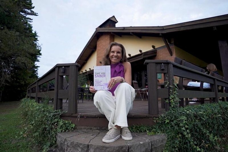 Mariela Oppitz Sorgetz está a frente do Movimento Viver sem Saber e é autora do livro Viver sem Saber – Relatos de amor, dor e humor sobre a Doença de Alzheimer.<!-- NICAID(15216170) -->