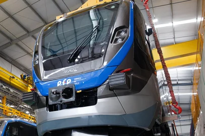 A primeira de três composições de dois carros do modelo Prosper da Marcopolo Rail foram entregues para a Empresa de Los Ferrocarriles del Estado _ EFE Trenes de Chile.<!-- NICAID(16000377) -->