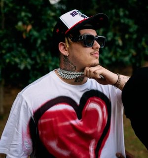 Reprodução / Instagram @costatitch