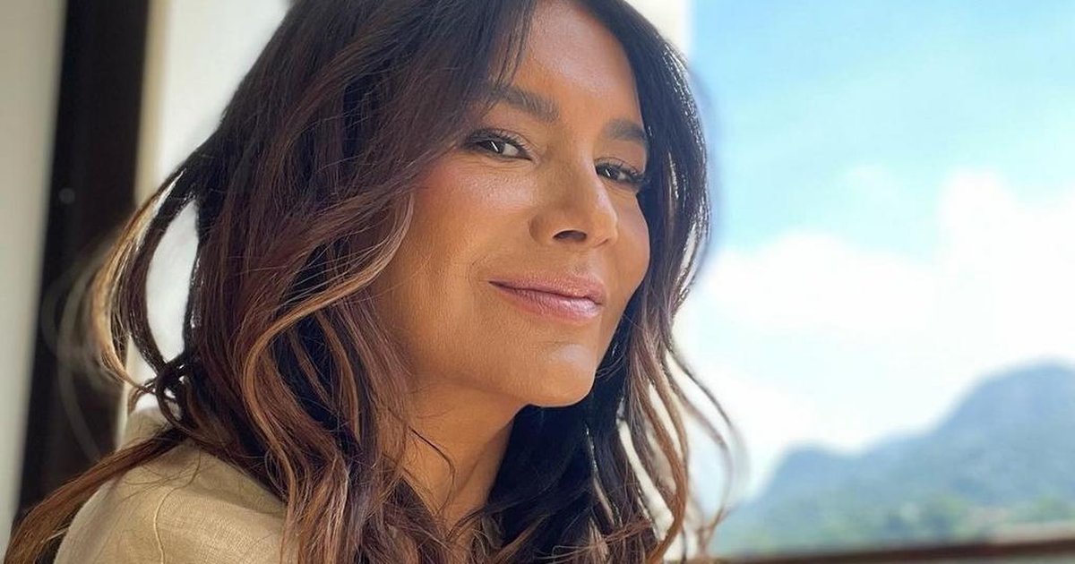 Dira Paes chama atenção dos fãs ao compartilhar foto inusitada:
