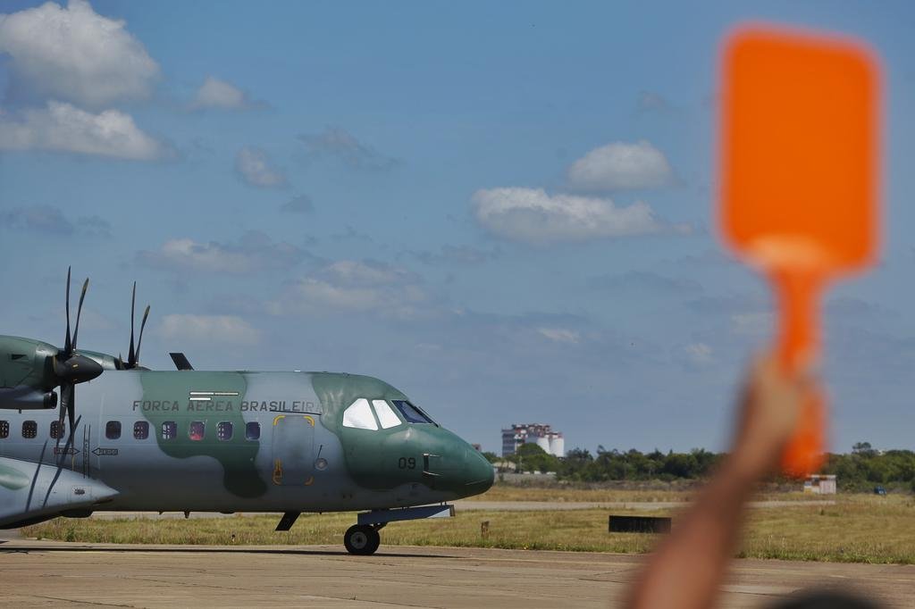 Simulação de guerra com cavalaria, blindados e aeronaves é atração neste  sábado - Região - Jornal NH