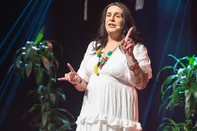 Outra atração para quem curte stand-up é conferir a Doutora Rosângela em cena. Interpretada pelo ator Índio Behn, a Dra. promete altas doses de humor afiado na apresentação do espetáculo Tratamento de Choque. O stand-up está marcado para este sábado, às 20h, no Teatro Murialdo, em Caxias.<!-- NICAID(16004190) -->