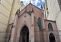Espremido entre edifícios da Rua dos Andradas, conheça a história de templo anglicano em Porto Alegre