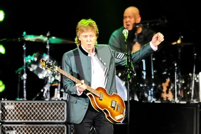 PORTO ALEGRE, RS, BRASIL - 13/10/2017 - Paul McCartney faz show no estádio Beira-Rio em Porto Alegre. (Félix Zucco/Agência RBS)<!-- NICAID(13208867) -->