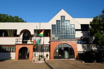 Homem é preso em flagrante após furtar dois carros da prefeitura de Vista Alegre<!-- NICAID(16202796) -->