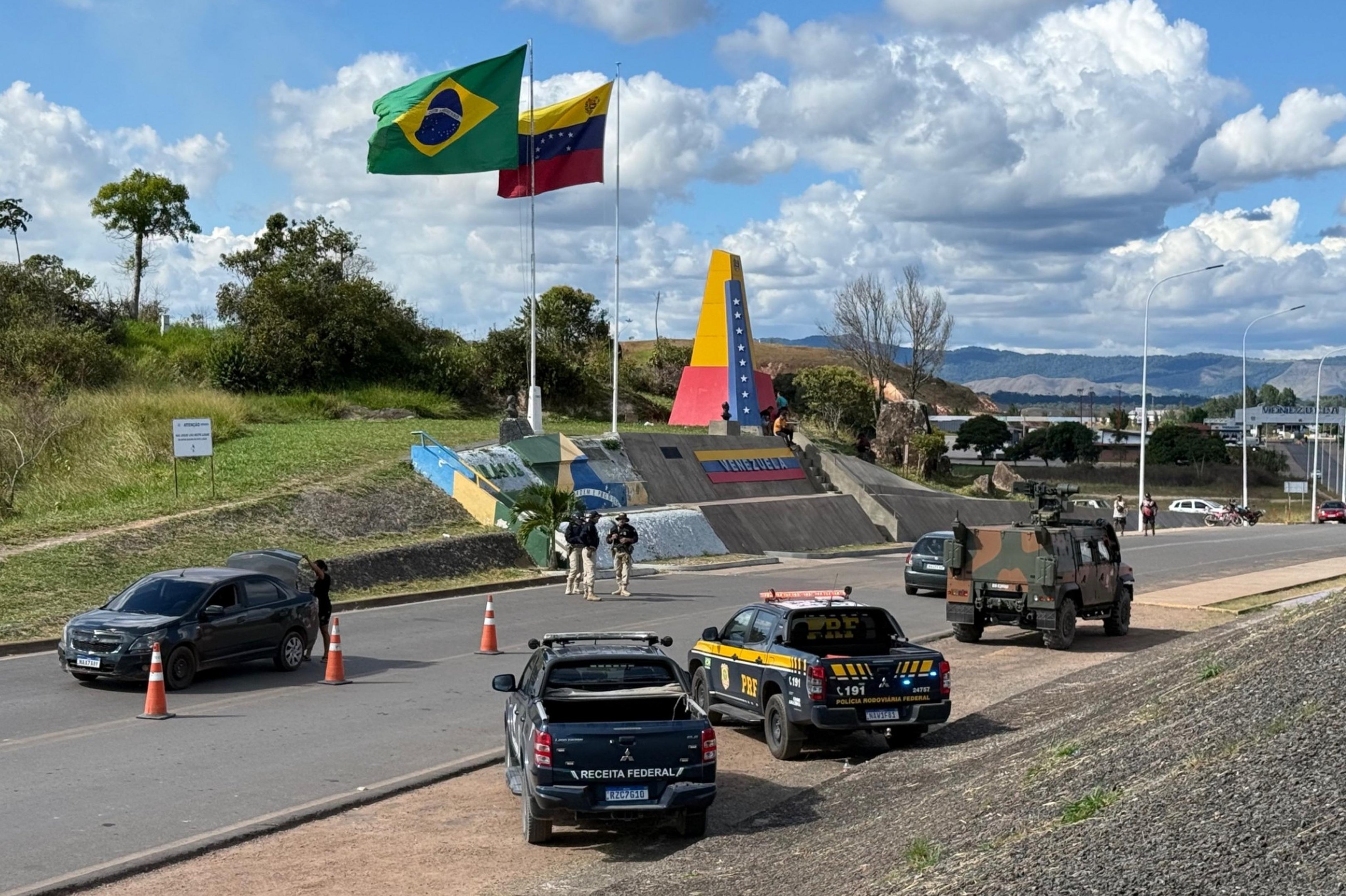 Na fronteira entre Brasil e Venezuela, ecoa uma guerra perto demais