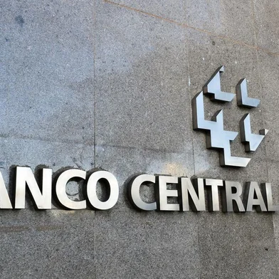 Com a possibilidade de verificação de valores de pessoas falecidas, a consulta a valores esquecidos no sistema financeiro será reaberta às 10h desta terça-feira (28). Os saques ocorrerão a partir de 7 de março, após 11 meses fechados.<!-- NICAID(15361732) -->