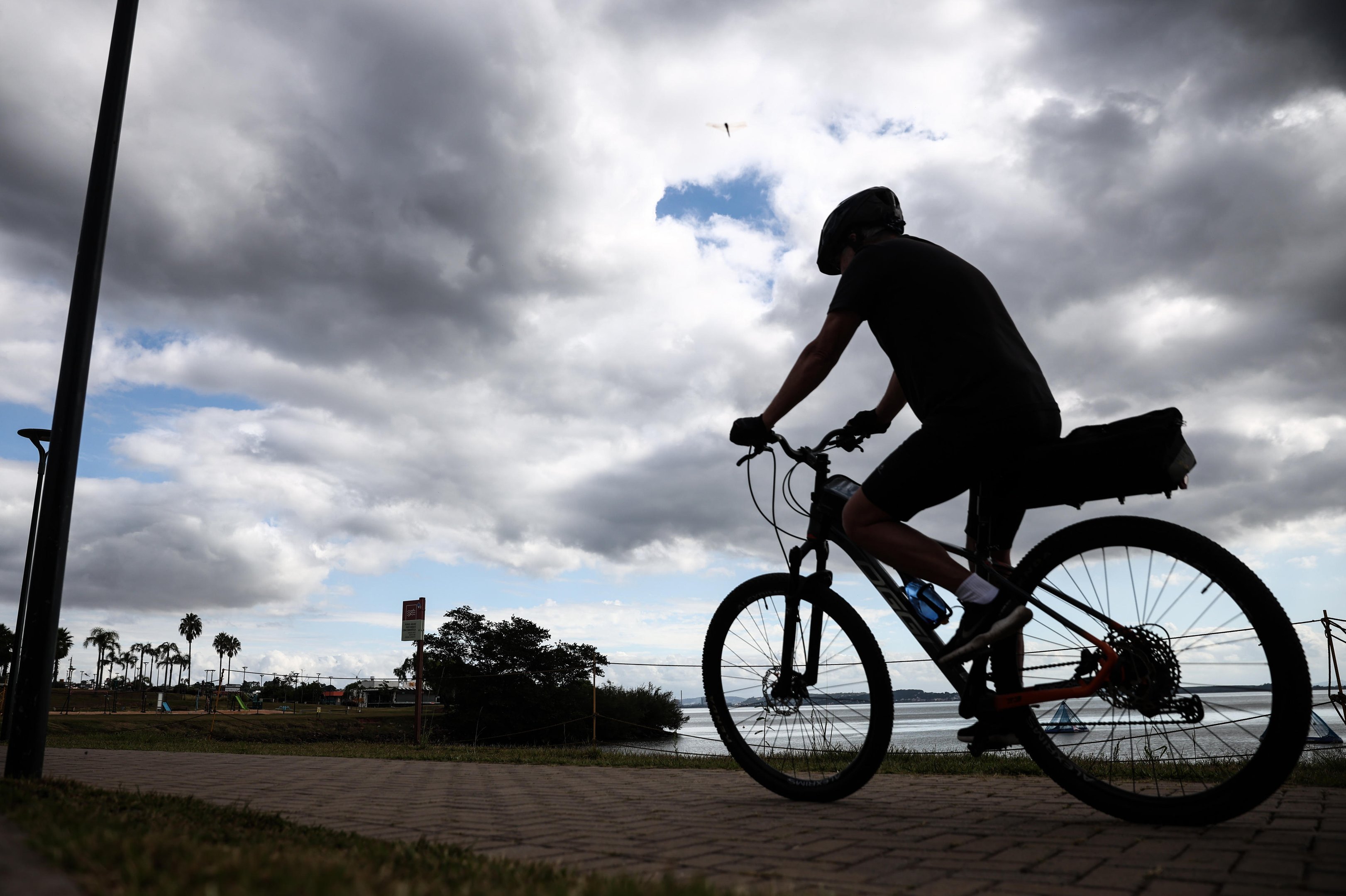 Risco de tempestade persiste em grande parte do RS nesta quinta-feira