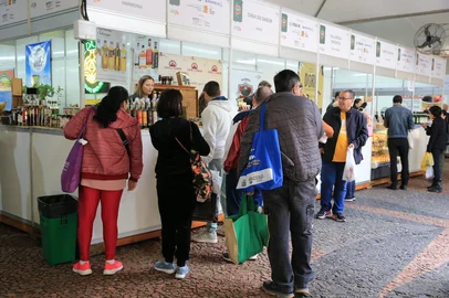 Ronaldo Bernardi / Agencia RBS PORTO ALEGRE,RS,BARSIL.2016,05,09.026,05,09.Agricultura Familiar na Praça da Alafandega.(RONALDO BERNARDI/AGENCIA RBS)<!-- NICAID(16281977) -->
