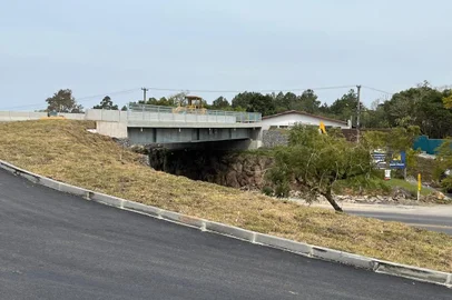 Obra do viaduto em Várzea Grande<!-- NICAID(15529070) -->