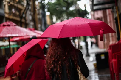 Porto Alegre, RS, Brasil - Clima. Feio e chuva em Porto alegre. Foto: Jonathan Heckler / Agencia RBS<!-- NICAID(16048174) -->