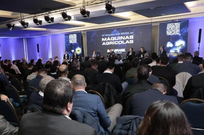 Edições anteriores do Colloquium Internacional de Freios e Controle de Movimentos, da SAE Brasil.<!-- NICAID(15673546) -->