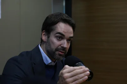Jeff Botega / Agencia RBS Porto Alegre, RS, Brasil - Governador Eduardo Leite no Programa Atualidade da Rádio Gaúcha.<!-- NICAID(16309031) -->