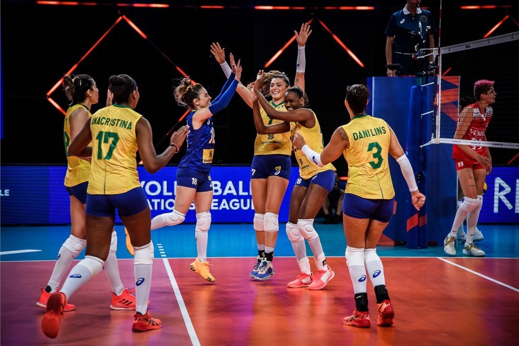 Sele&ccedil;&atilde;o feminina de v&ocirc;lei bate Turquia e encara Jap&atilde;o na semi da Liga das  Na&ccedil;&otilde;es | GZH