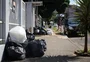 Queda de poste perto de aterro atrasa coleta de lixo em Alvorada