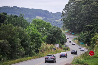 Mais de seis mil veículos já passaram pela Rota do Sol no sentido Serra-Litoral Norte nesta sexta-feira<!-- NICAID(15637129) -->