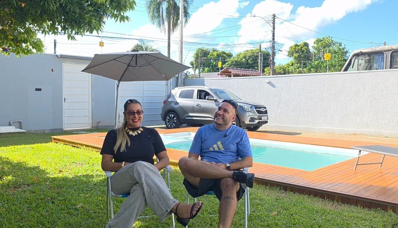 A hist&oacute;ria do casal que vive o Planeta Atl&acirc;ntida h&aacute; 20 anos