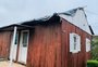 Gelo acumulado nas ruas e casas destelhadas: moradores de bairros atingidos por temporal em Caxias contabilizam estragos
