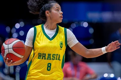 Bella Nascimento, basquete