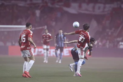 PORTO ALEGRE, RS, BRASIL, 27-08-2026: Internacional x Grêmio, clássico GreNal nº453, pelo jogo de ida das Quartas-de-Final da Copa do Brasil 2026. O jogo ocorre no estádio Beira-Rio, em Porto Alegre. Foto: Bruno Todeschini/Grupo RBSIndexador: Bruno Todeschini<!-- NICAID(16354343) -->