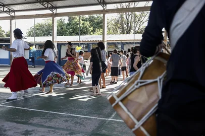 ALVORADA, RS, BRASIL - 2025.03.26 - A Prefeitura de Alvorada está reailzando o Programa VIVER, uma iniciativa inovadora que busca aprimorar a educação e promover o desenvolvimento socioemocional dos alunos das escolas municipais de ensino fundamental. (Foto: André Ávila/ Agência RBS)Indexador: Andre Avila<!-- NICAID(16004303) -->