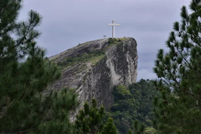 CAÇAPAVADOSUL-RS-BR-DATA;20150914Minas do Camaquã, localizada no município de Caçapava do Sul, local de  inumeros registros da mineração.  O  empresário sco Matarazzo Pignatari, ficou conhecido como Baby Pignatari, investiu nas décadas de 60/70.Local conhecido como morro da Cruz.FOTÓGRAFO:TADEUVILANI DATA:20150921<!-- NICAID(11699736) -->