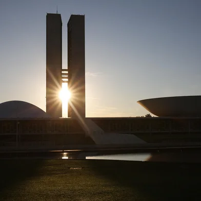 View of the Congress building in Brasilia on April 14, 2020. On April 21, 1960, Brazil inaugurated to great fanfare its new capital Brasilia, a futuristic city created out of nothing and based on numerous architectural masterpieces. (Photo by Sergio LIMA / AFP)Editoria: LIFLocal: BrasíliaIndexador: SERGIO LIMASecao: governmentFonte: AFPFotógrafo: STR<!-- NICAID(16046230) -->