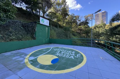 O Grupo de Capoeira Liberdade, inaugura neste sábado (25), às 15h, no Parque dos Macaquinhos, o espaço “Capoeira - A Roda é Nossa”, um lugar coletivo de prática o esporte.<!-- NICAID(15771125) -->
