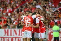 Porto Alegre, RS, Brasil, 08/11/2024 - SC Internacional vs Fluminense FC no estádio Beira-Rio, em Porto Alegre, pelo Campeonato Brasileiro Série A 2024 - Foto: Ricardo Duarte/SC Internacional/DivulgaçãoIndexador: ricardo duarte<!-- NICAID(15910527) -->