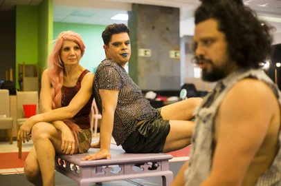 Luciano Alabarse estreia peça "Sangue e Pudins" no Porto Verão Alegre<!-- NICAID(15649525) -->