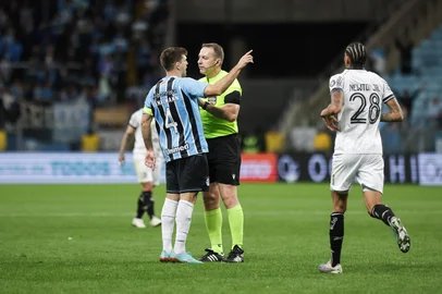 PORTO ALEGRE, RS, BRASIL, 24-09-2025: Grêmio x Botafogo válido pelo Campeonato Brasileiro Série A 2025, na Arena. Foto: Renan Mattos / Agência RBS<!-- NICAID(16132214) -->
