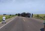 Caminhão tomba e bloqueia BR-290 em Eldorado do Sul; trânsito foi liberado