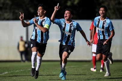 Gre-Nal Sub 17 - Brasileirão sub-17 2025. Jogo ocorre no CT Hélio Dourado em Eldorado do Sul. Fotos: Duda Fortes/Agencia RBSIndexador: DF<!-- NICAID(16056485) -->
