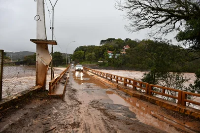 Ponte entre Serafina Côrrea e Nova Bassano é liberada <!-- NICAID(16331975) -->