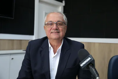CAXIAS DO SUL, RS, BRASIL, 08/10/2025. Edson Tomiello, o Trovão, idealizador da Villa dei Troni, em Ana Rech, parque temático que abre no dia 12 de outubro. (Neimar De Cesero/Agência RBS)<!-- NICAID(16141754) -->