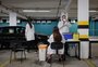 Porto Alegre amplia vacinação para pessoas a partir dos 56 anos e professores do Ensino Médio nesta quarta