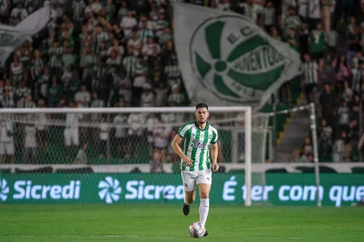 Juventude X Grêmio pela quinta rodada do Gauchão 2025. Na foto, o zagueiro Wilker Ángel.<!-- NICAID(15970592) -->