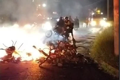 Protesto contra falta de luz em Alvorada