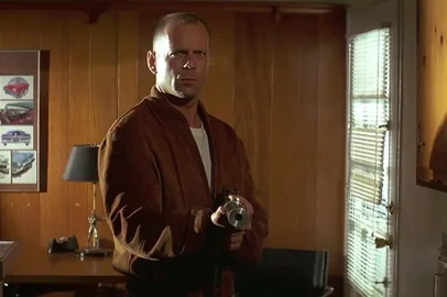 Bruce Willis in Pulp Fiction - Tempo de Violência (1994)<!-- NICAID(15498012) -->