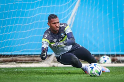 Adriel, goleiro do Grêmio
