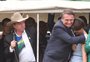 Bolsonaro elogia Michelle e puxa coro: "Imbrochável"