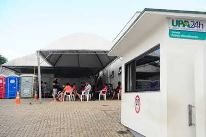 CAXIAS DO SUL, RS, BRASIL, 25/01/2022. Movimento nas UBSs para teste de Covid. Na foto, UPA Zona Norte. (Porthus Junior/Agência RBS)<!-- NICAID(14998386) -->