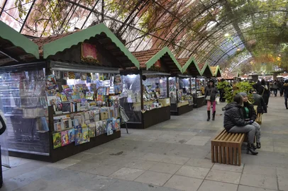 Com o tema As raízes da nossa tradição, a 28ª edição da Feira do Livro de Gramado inicia neste sábado (13) e segue com programação até 28 de setembro, na Rua Coberta e na Praça Major Nicoletti. <!-- NICAID(16122051) -->