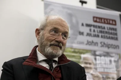 PORTO ALEGRE, RS, BRASIL, 24.08.2023:  Palestra na UFRGS com John Shipton pai de Julian Assange, ativista australiano fundador do Wikileads. Foto: Camila Hermes/Agencia RBS<!-- NICAID(15520228) -->