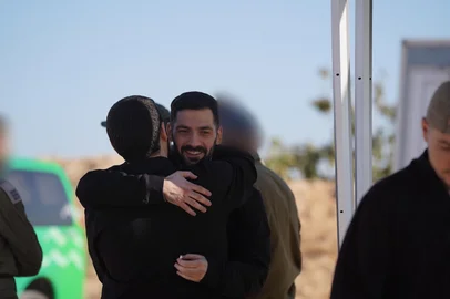 reféns israelenses foram libertados nesta segunda-feira<!-- NICAID(16144626) -->