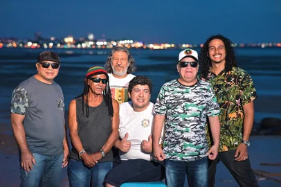 Tribo de Jah<!-- NICAID(15625958) -->