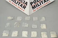 Uma criança de apenas quatro anos levou cocaína para a escola e distribuiu para seus colegas de turma. O caso ocorreu na tarde de sexta-feira (19) em uma escola municipal de Itamonte, no sul de Minas Gerais.<!-- NICAID(16001420) -->