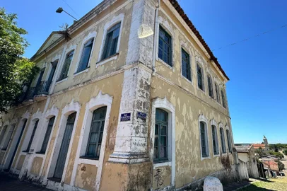Sobrado histórico de Rio Pardo, antiga prefeitura, no final de 2024, antes da reforma<!-- NICAID(15946642) -->